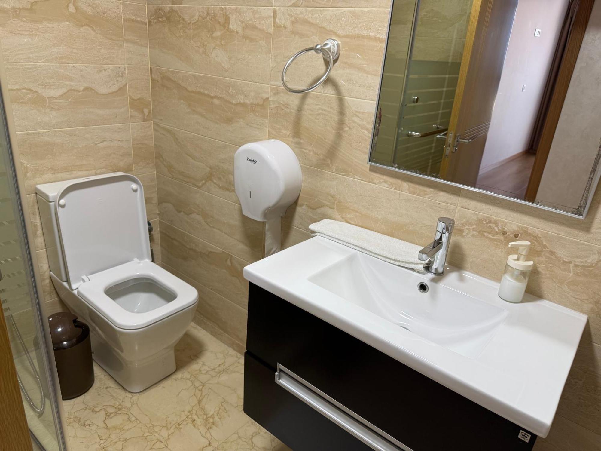 Seafront 2 Bedrooms Flat 탕헤르 외부 사진